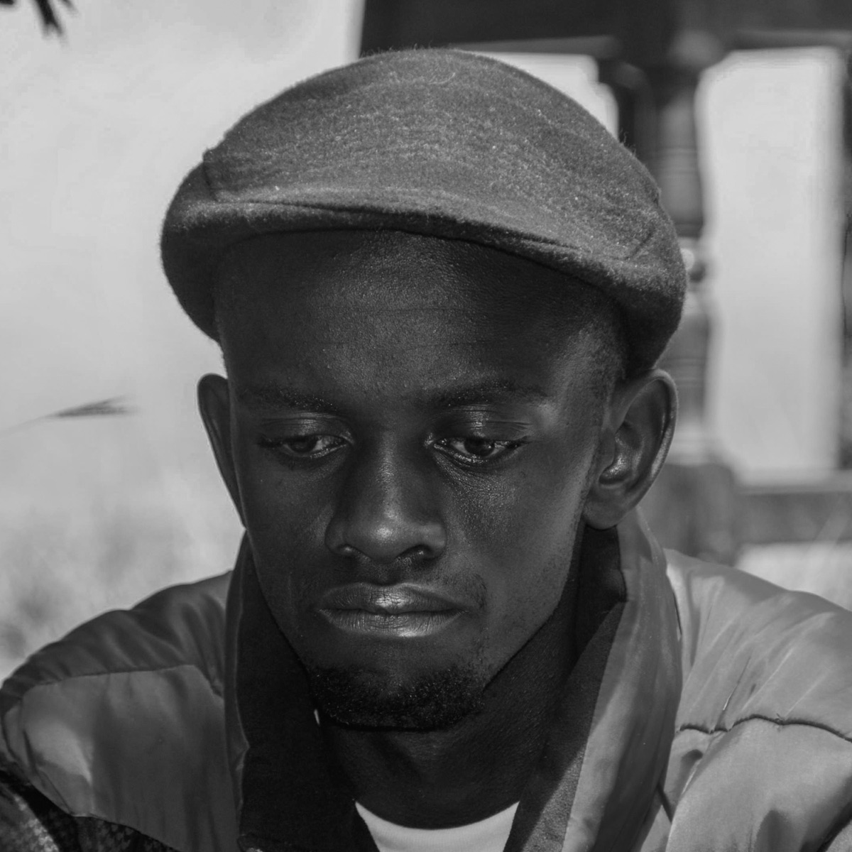 Darker by the rain (feat. Louise sauce) - Single by Mkalambete lyrics album cover