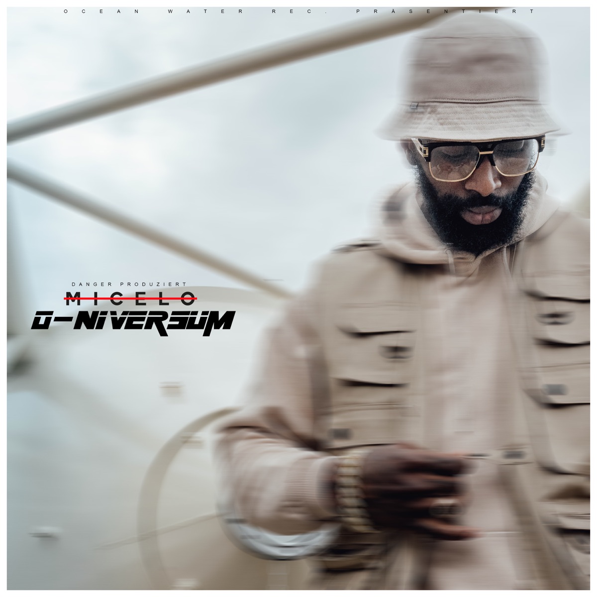 O-NIVERSUM by Micel O album cover