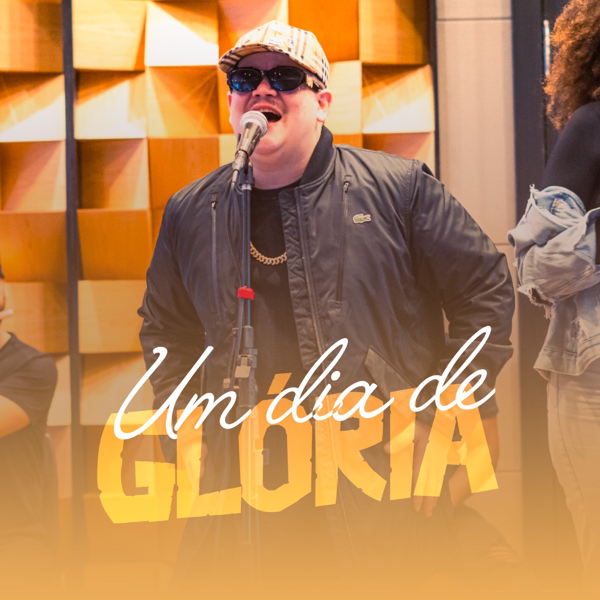 Um Dia de Glória - Single by MC Tchesko album cover