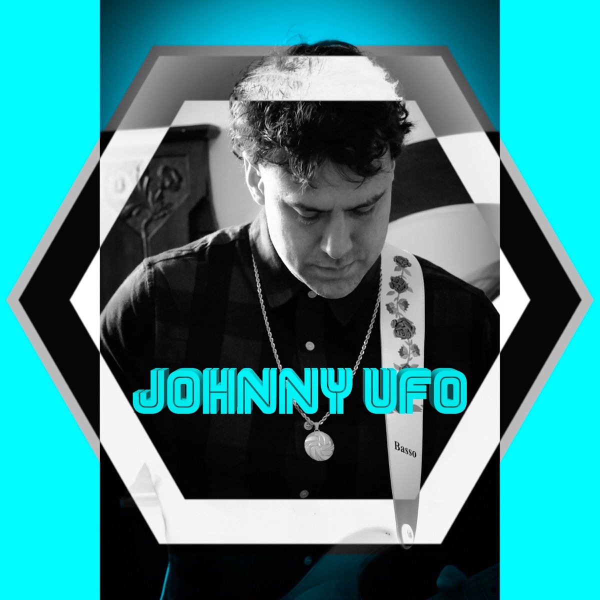 Johnny Ufo (feat. Rody) - Single by Big Chief Buffalo Bass album cover