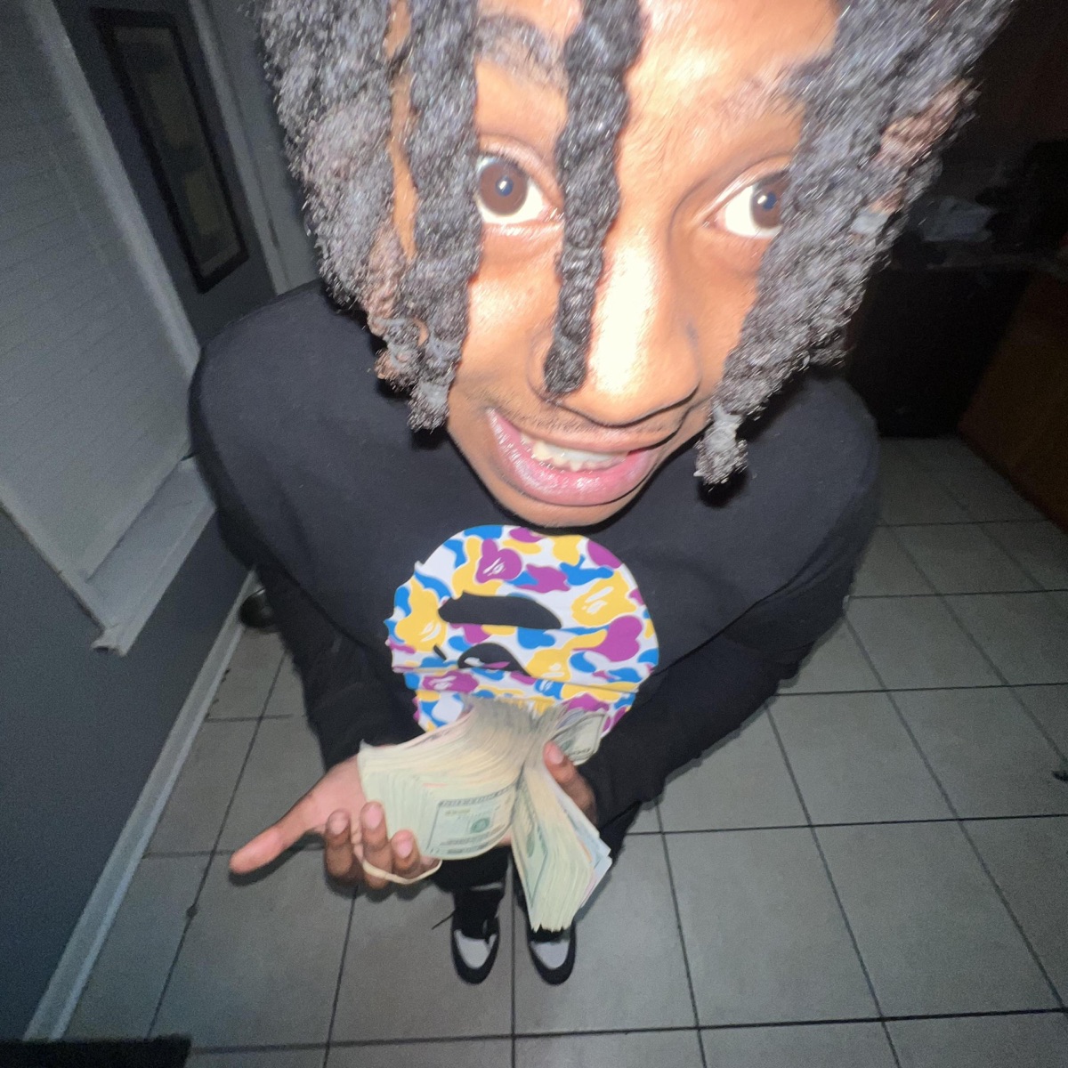 Shit Onna Flo - Single by Lilshoeboxx album cover