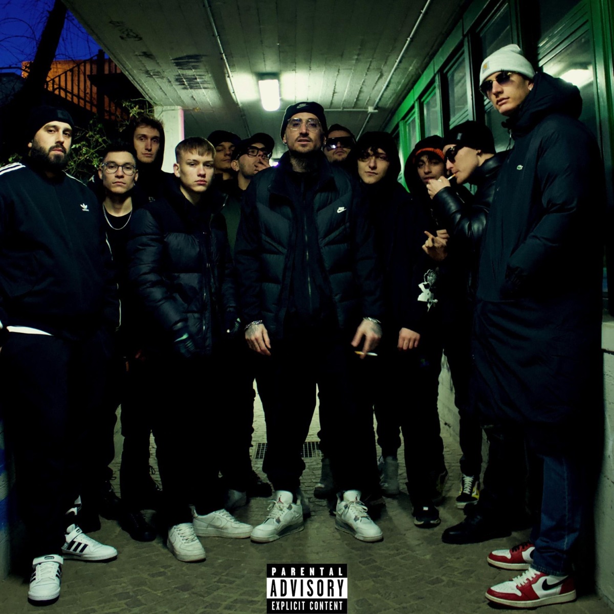 OUTFIT NERO (feat. JustMood & Rico Mendossa) - Single by Daut the Sens album cover