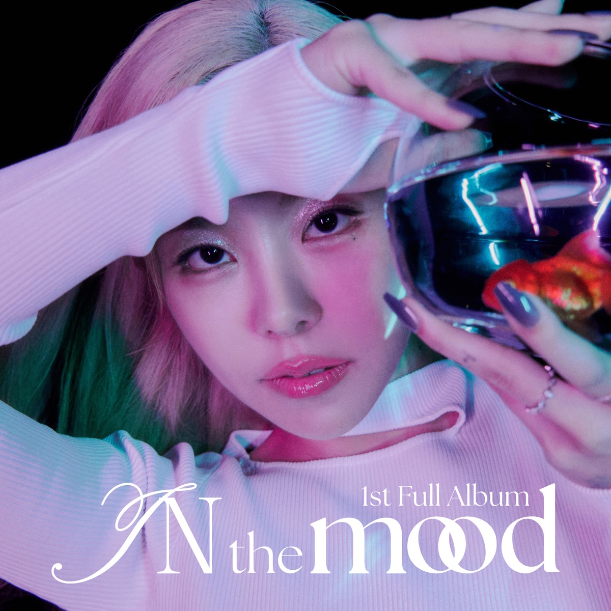 IN the mood by Whee In album cover