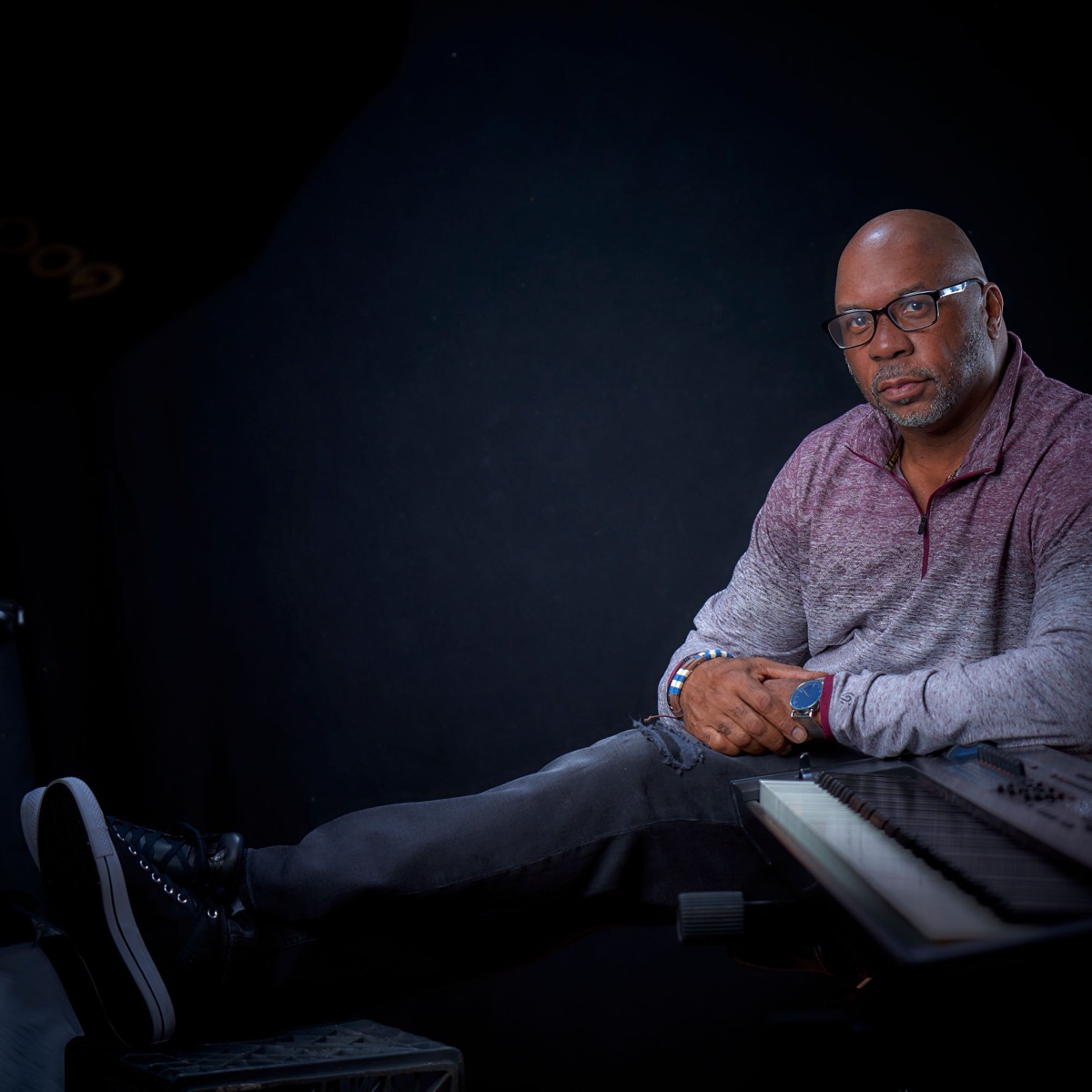 Never Giving Up - Single by Donald Robinson album cover