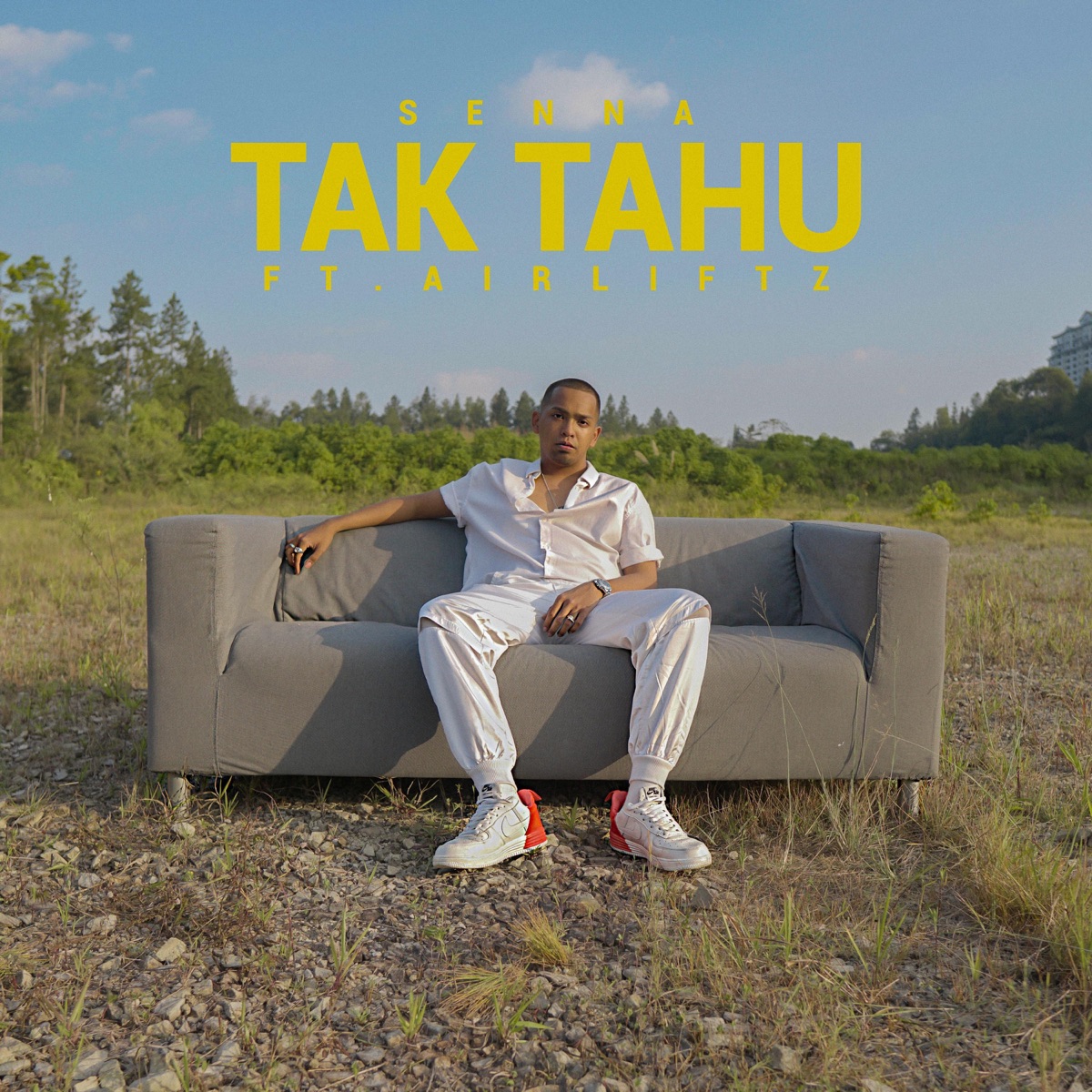 Tak Tahu (feat. Airliftz) - Single by SENNA album cover