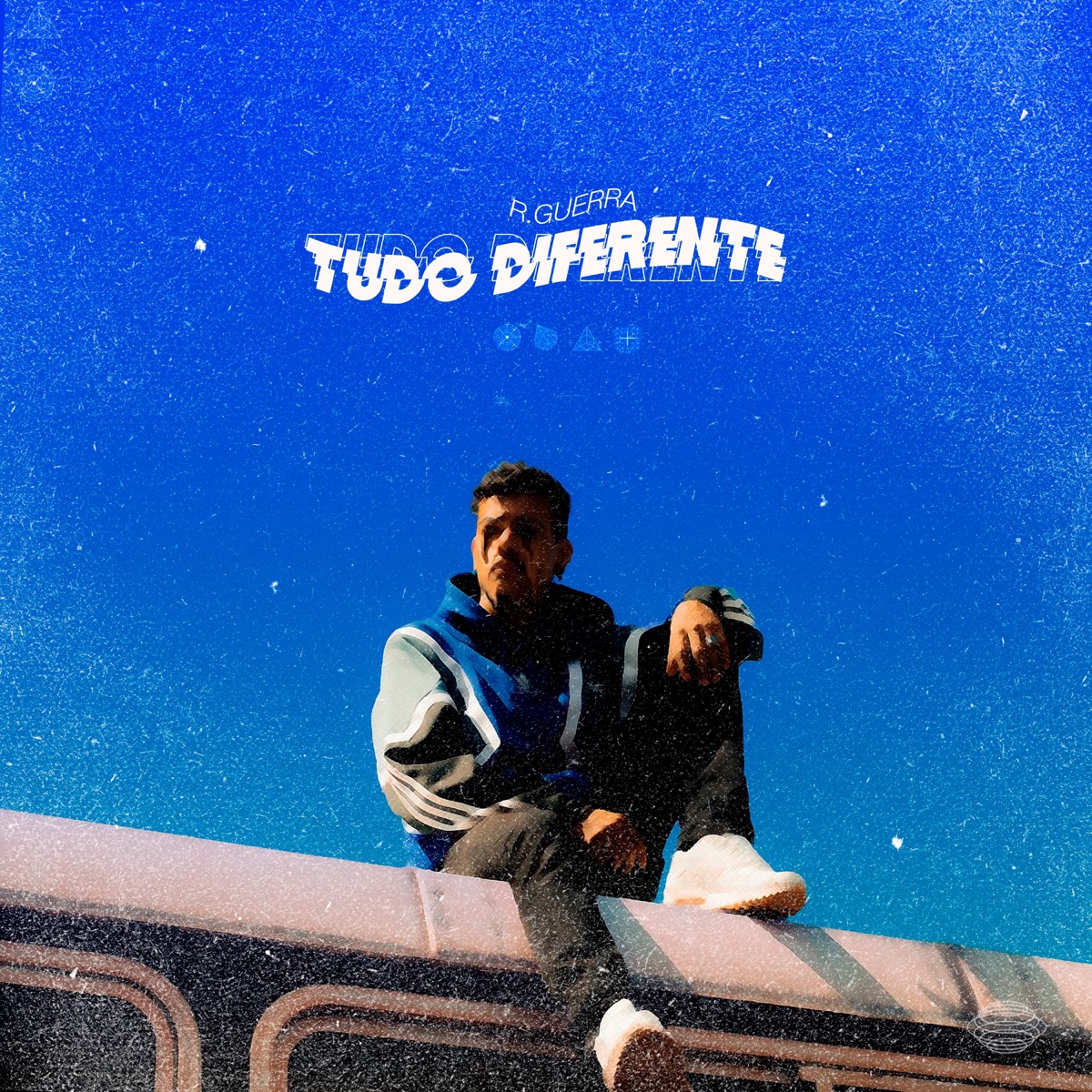 Tudo Diferente - Single by R. Guerra album cover