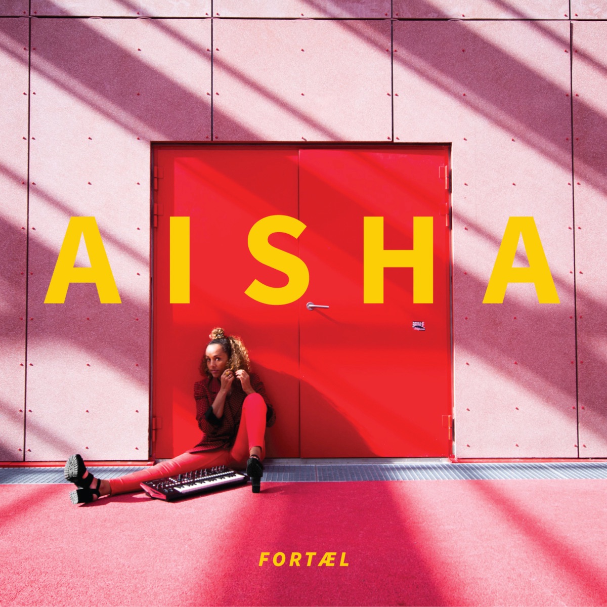 Fortæl - Single by AISHA album cover