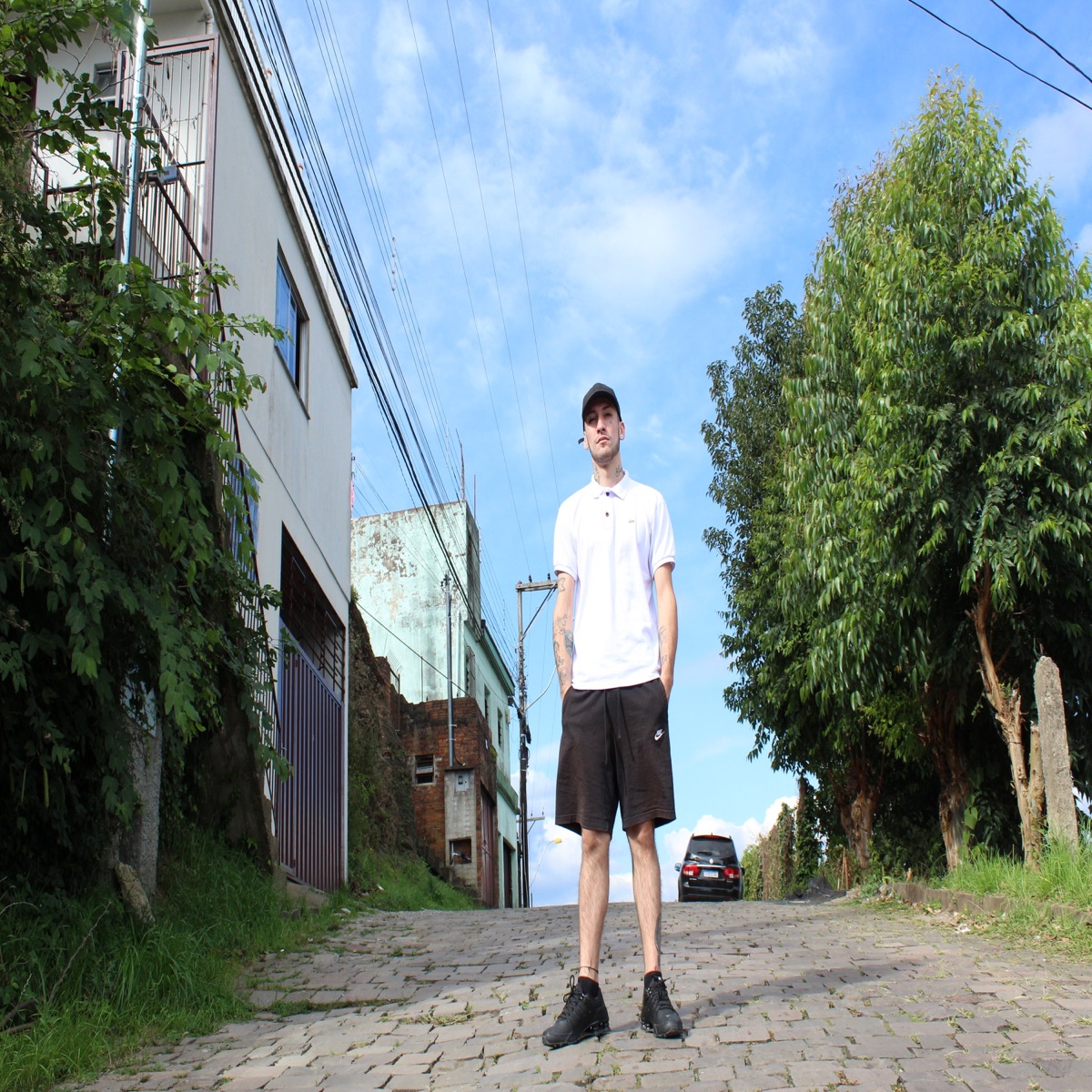 Mãe (feat. Cultural Revolução) - Single by Kr 13 album cover