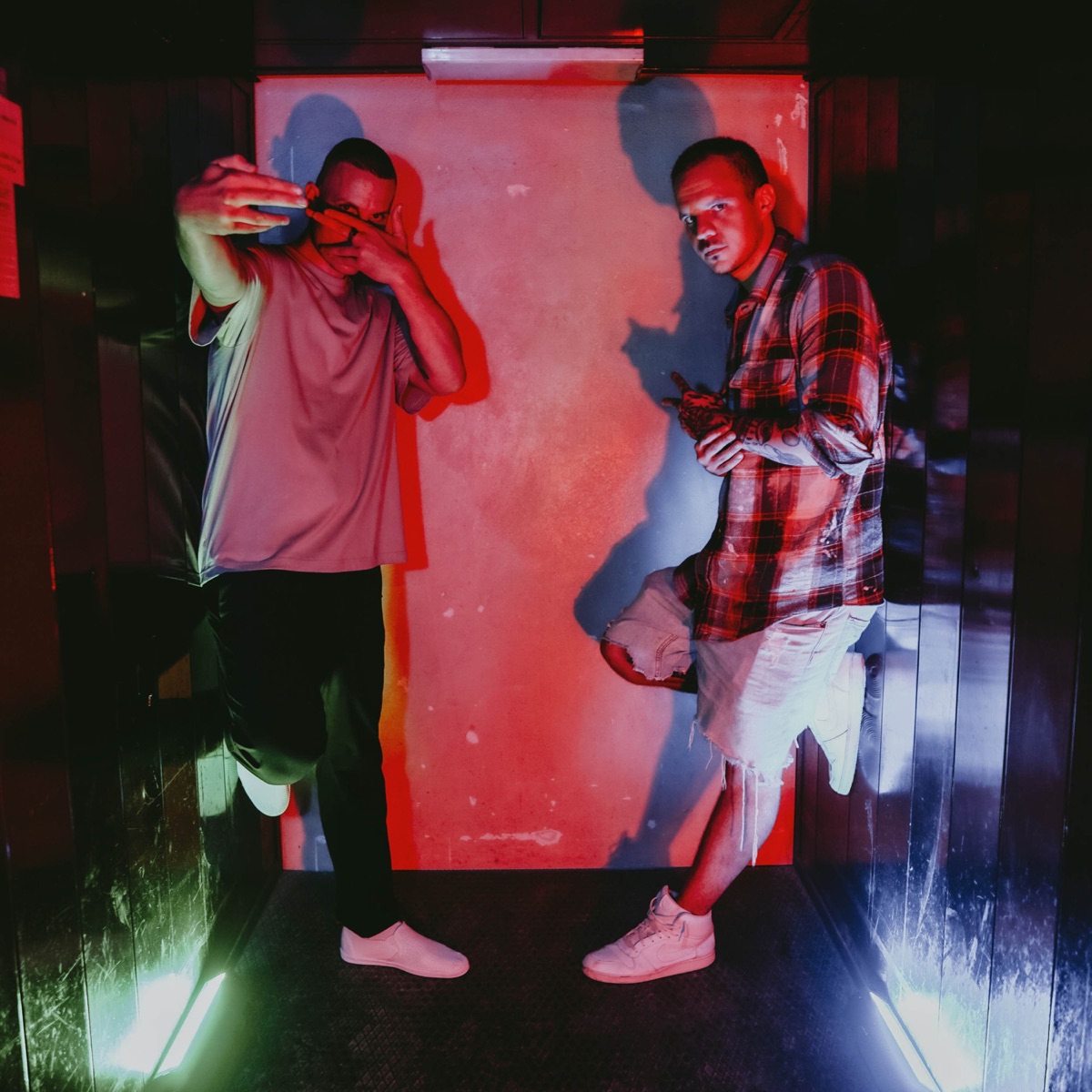 V TEBE - Single by Sermone & Dano Kapitán album cover