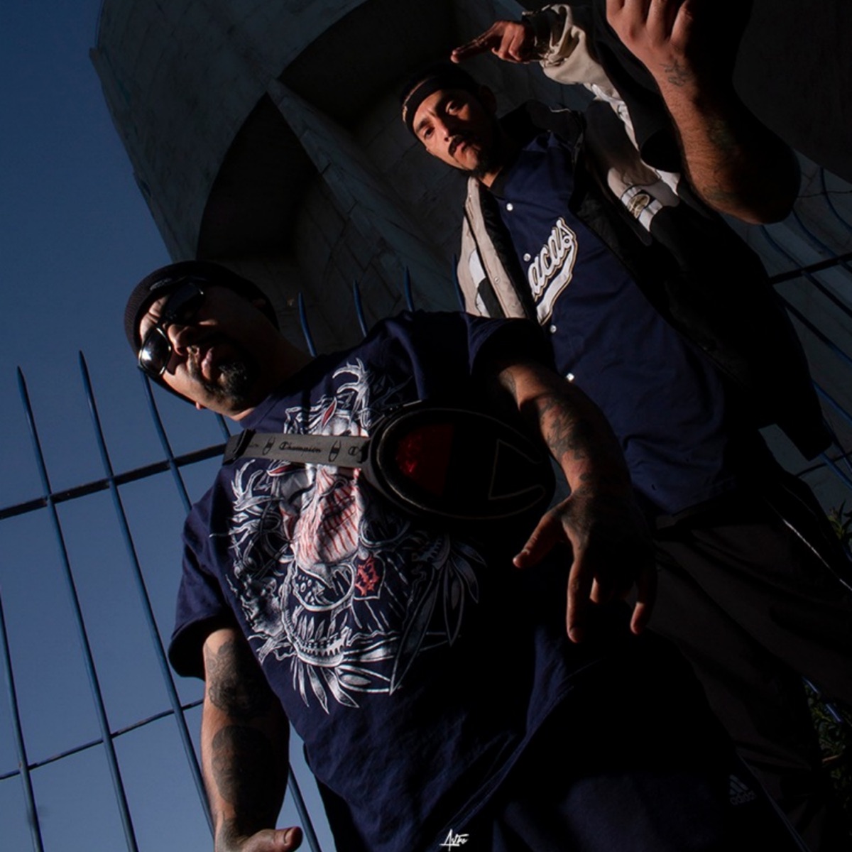 Suenan los Aerosoles (Remix) - Single by Bajolasombra, SV & Ezer album cover