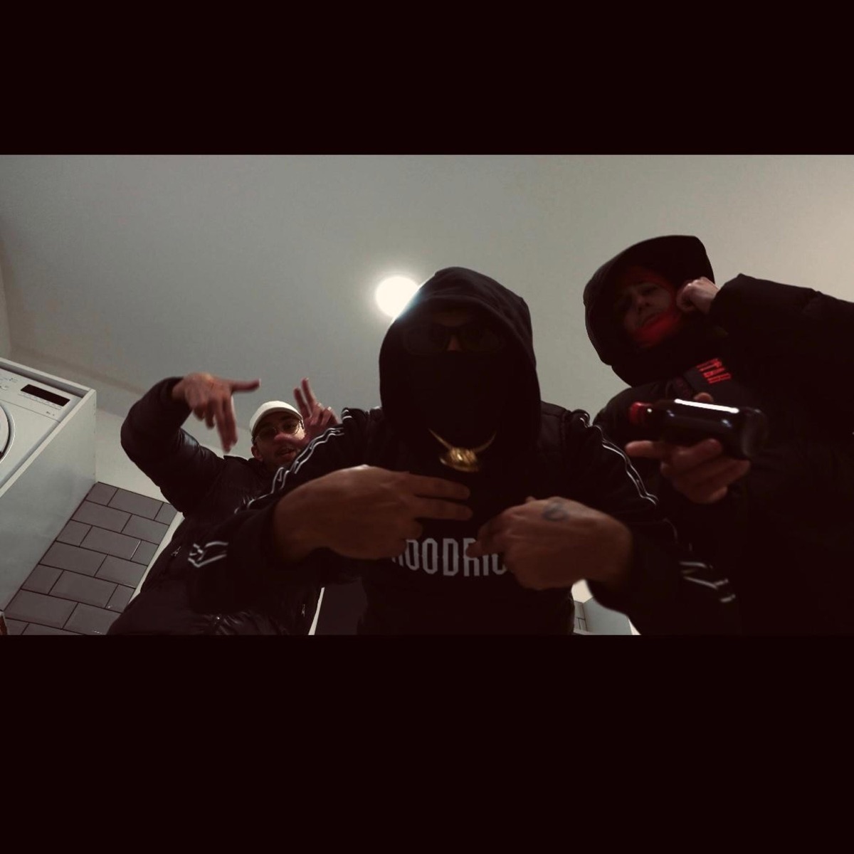 Pista (feat. Apollo975, MT Yudi & NinouZuka) - Single by Loud Da Capo album cover