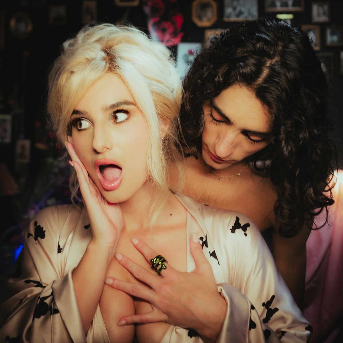 Manette (feat. VillaBanks) - Single by Beatrice Quinta album cover