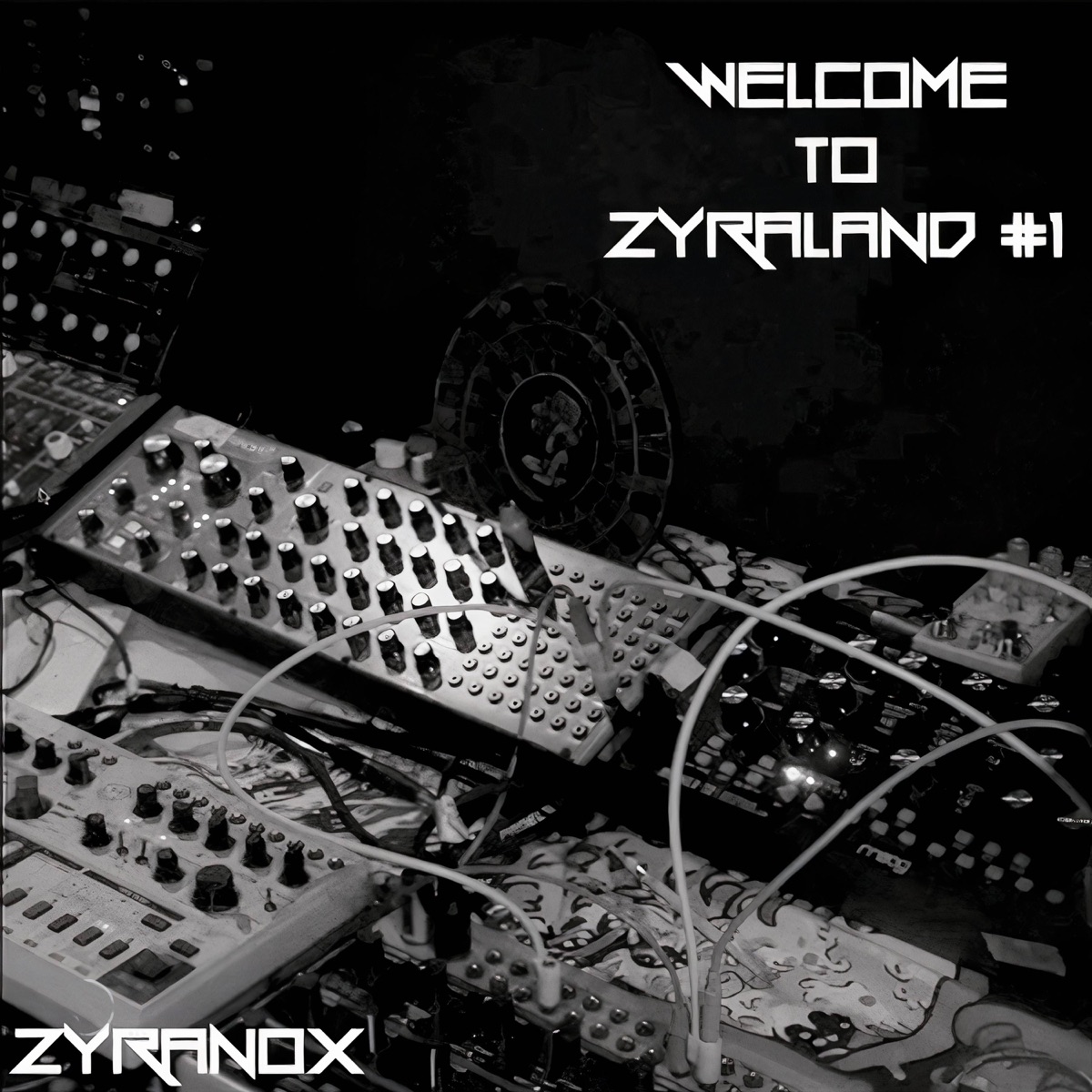 Welcome To Zyraland #1 Ambient Session - EP by ZYRANOX album cover