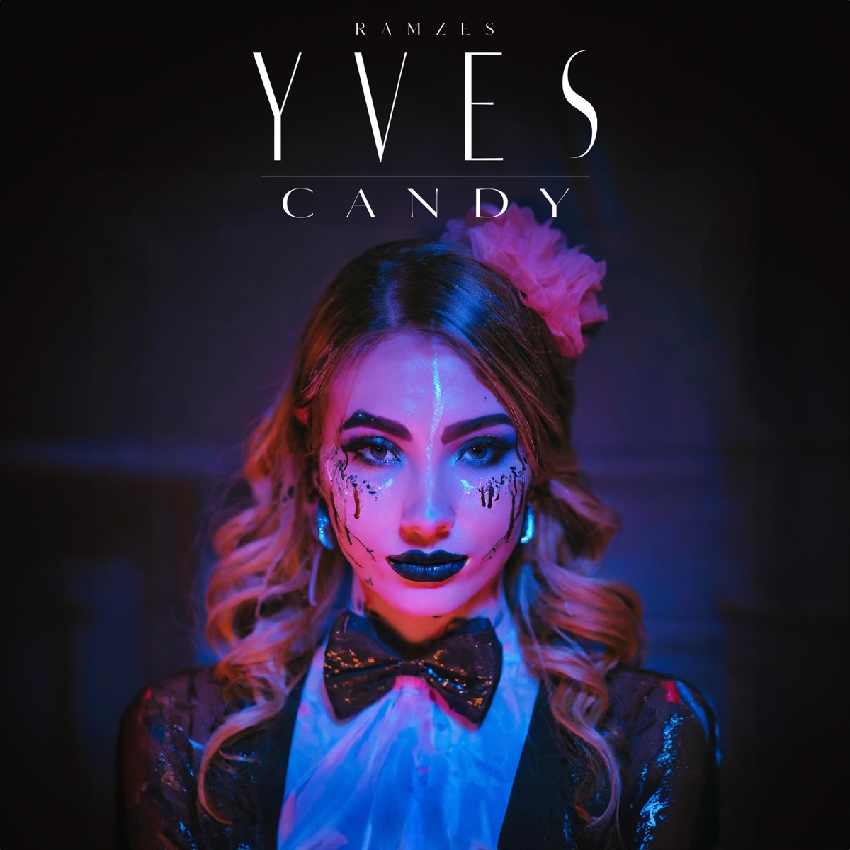 TRAVESTY - Single by Yves Candy & Ramzes album cover