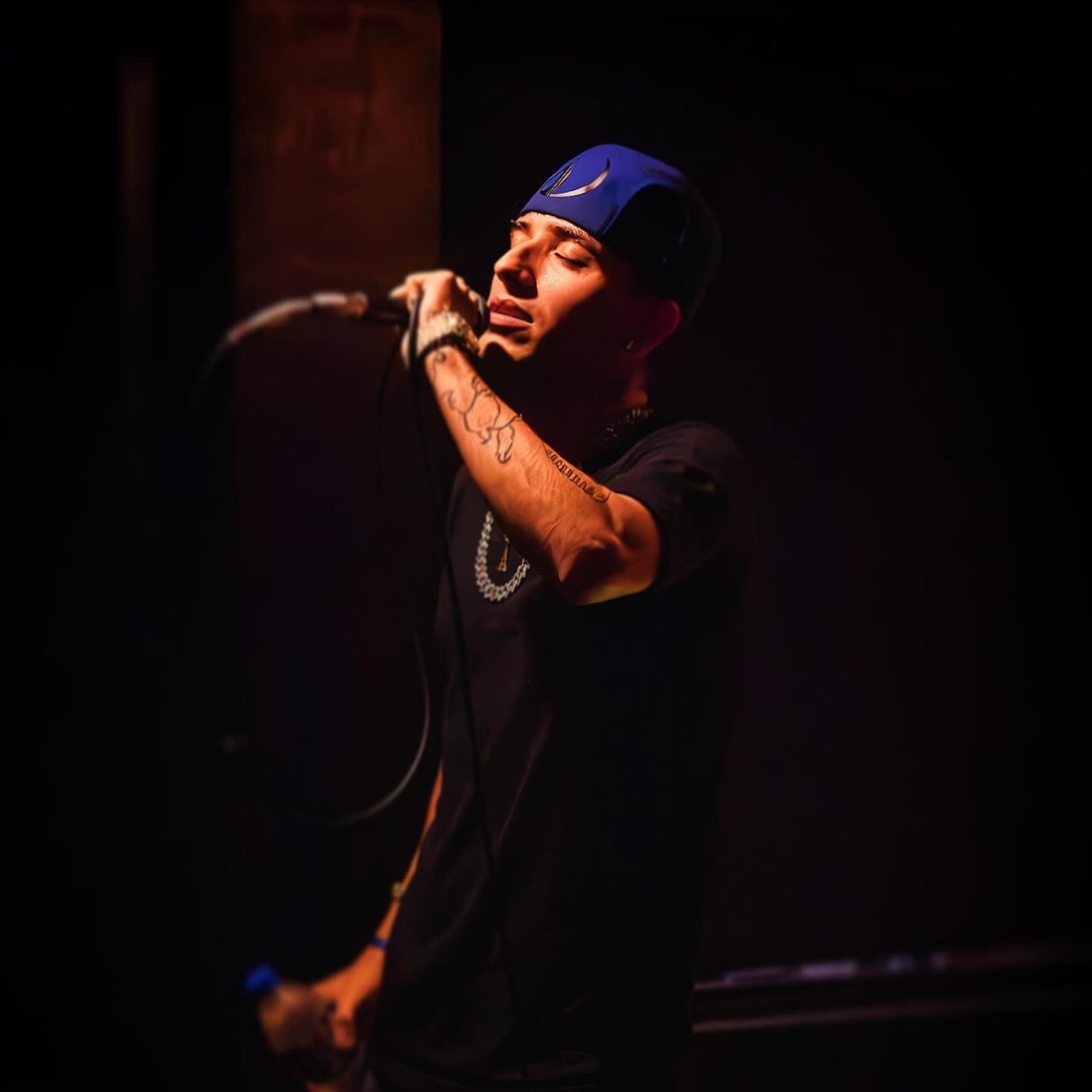 Quiere Mas - Single by Joven D Luxe album cover