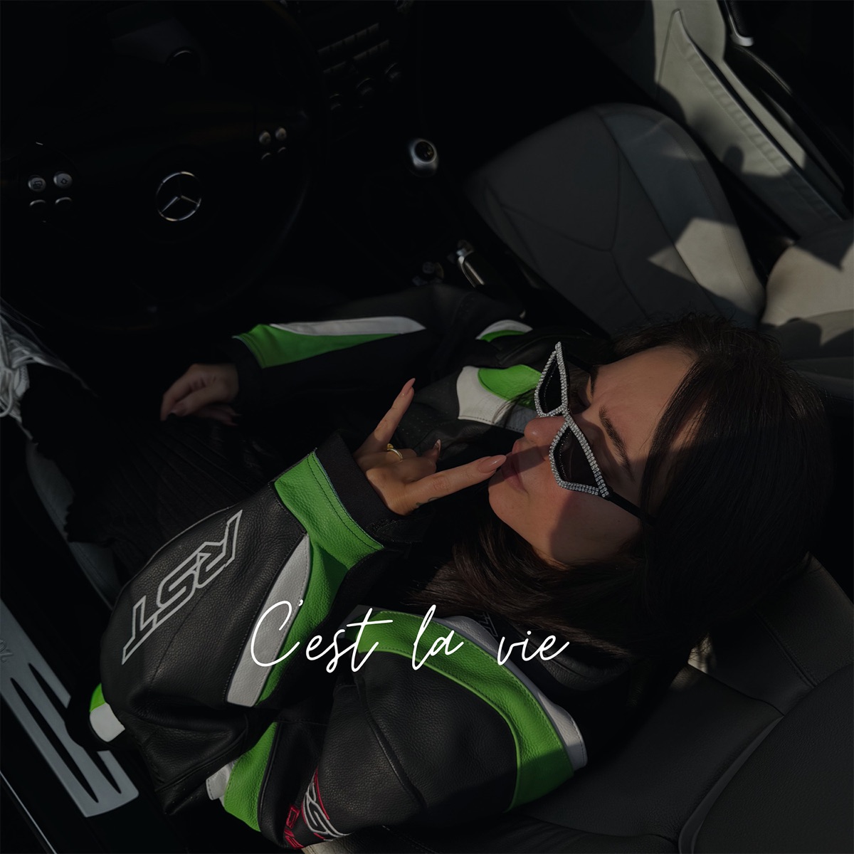 C’est la vie - Single by DIANA album cover