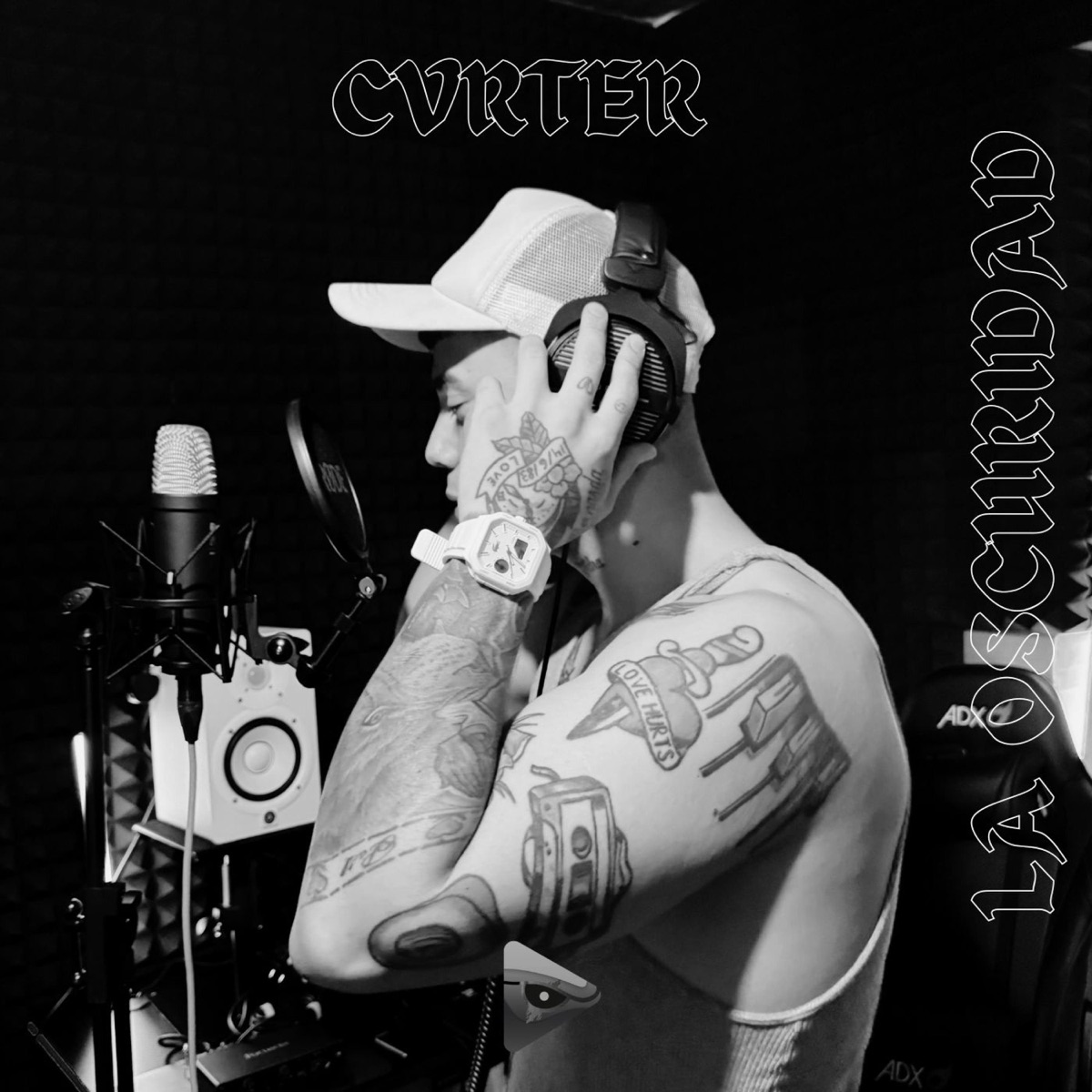 LA OSCURIDAD - Single by CVRTER album cover