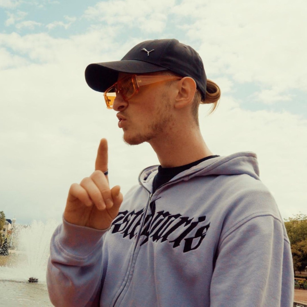 Metz (FR) [feat. Nagahn] - Single by Nomadtunes Music album cover