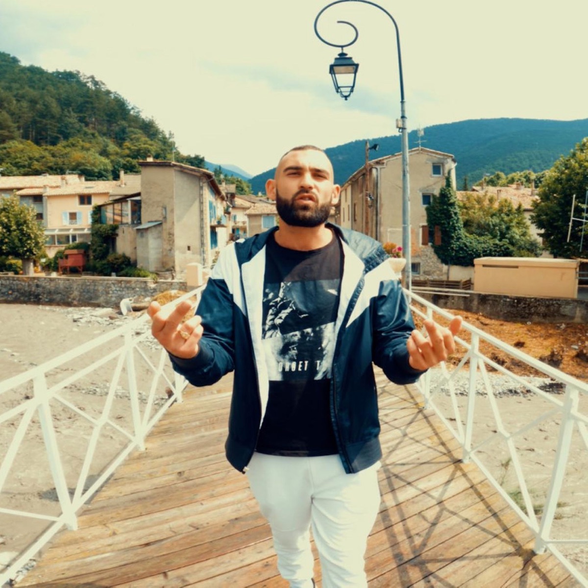 La Javie (FR) [feat. Marty] - Single by Nomadtunes Music album cover