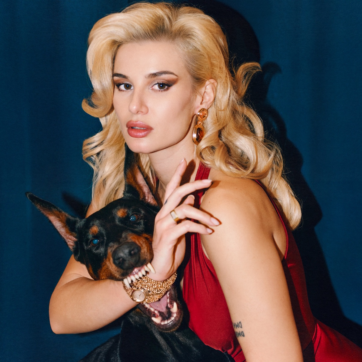 Amore business - Single by Beatrice Quinta album cover