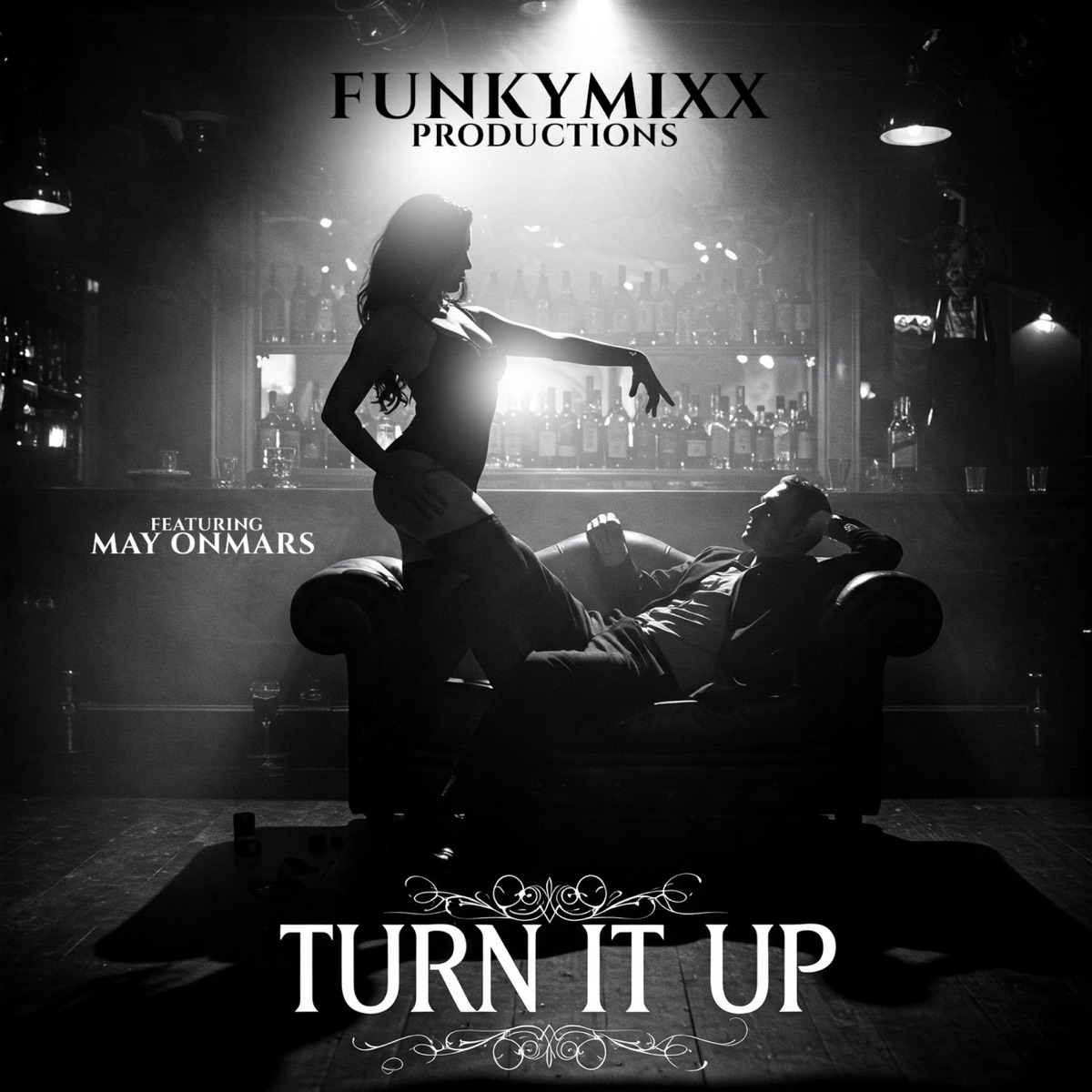 Turn It Up (feat. May OnMars) [Beat Box Mixx] - Single by FunkyMixx Productions album cover