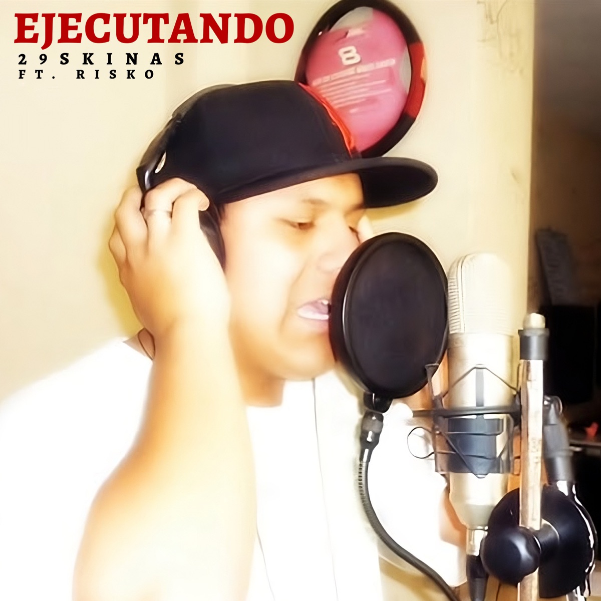 Ejecutando (feat. Risko) - Single by 29Skinas album cover