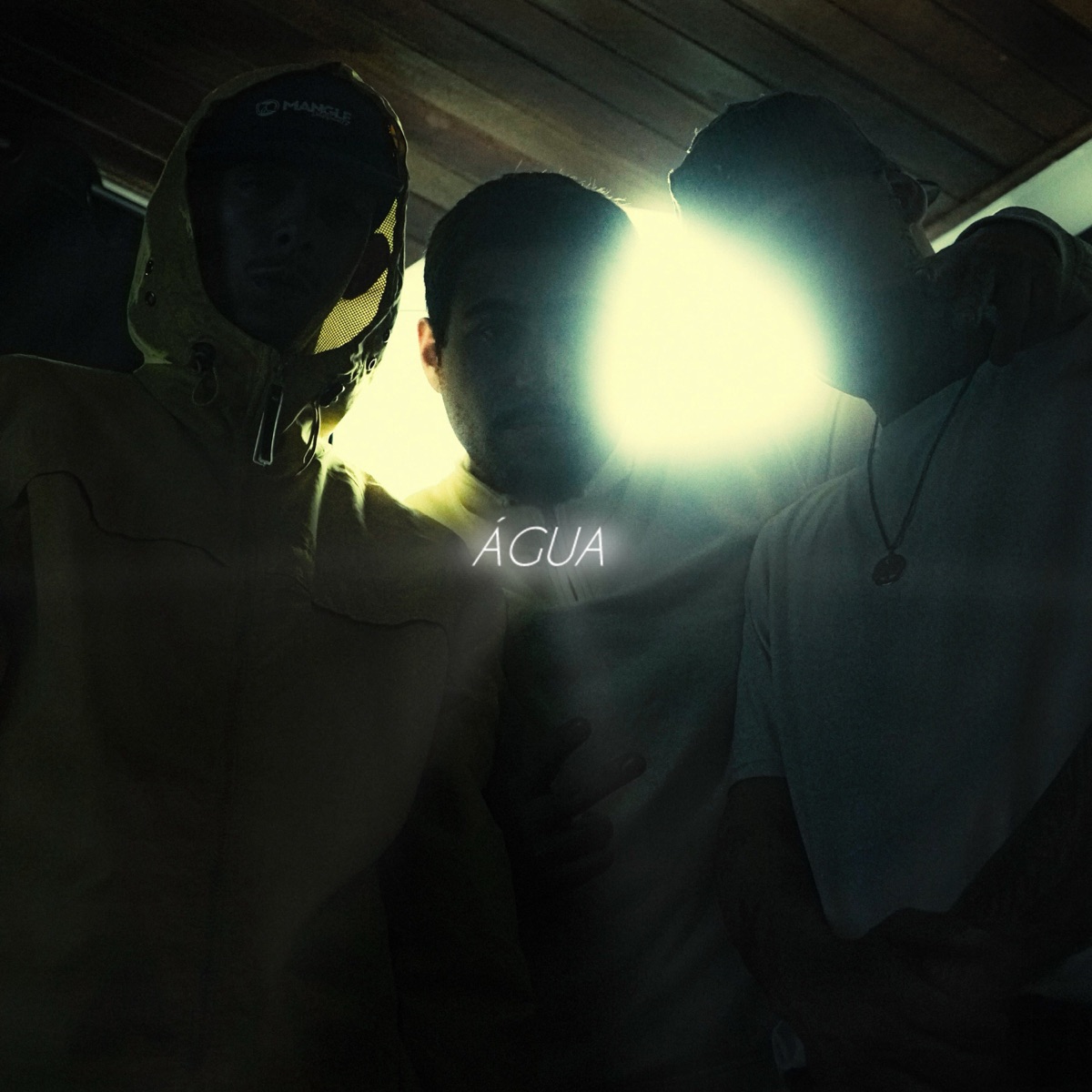 ÁGUA - Single by Carlos Ossie, Guga_zs & DARI album cover