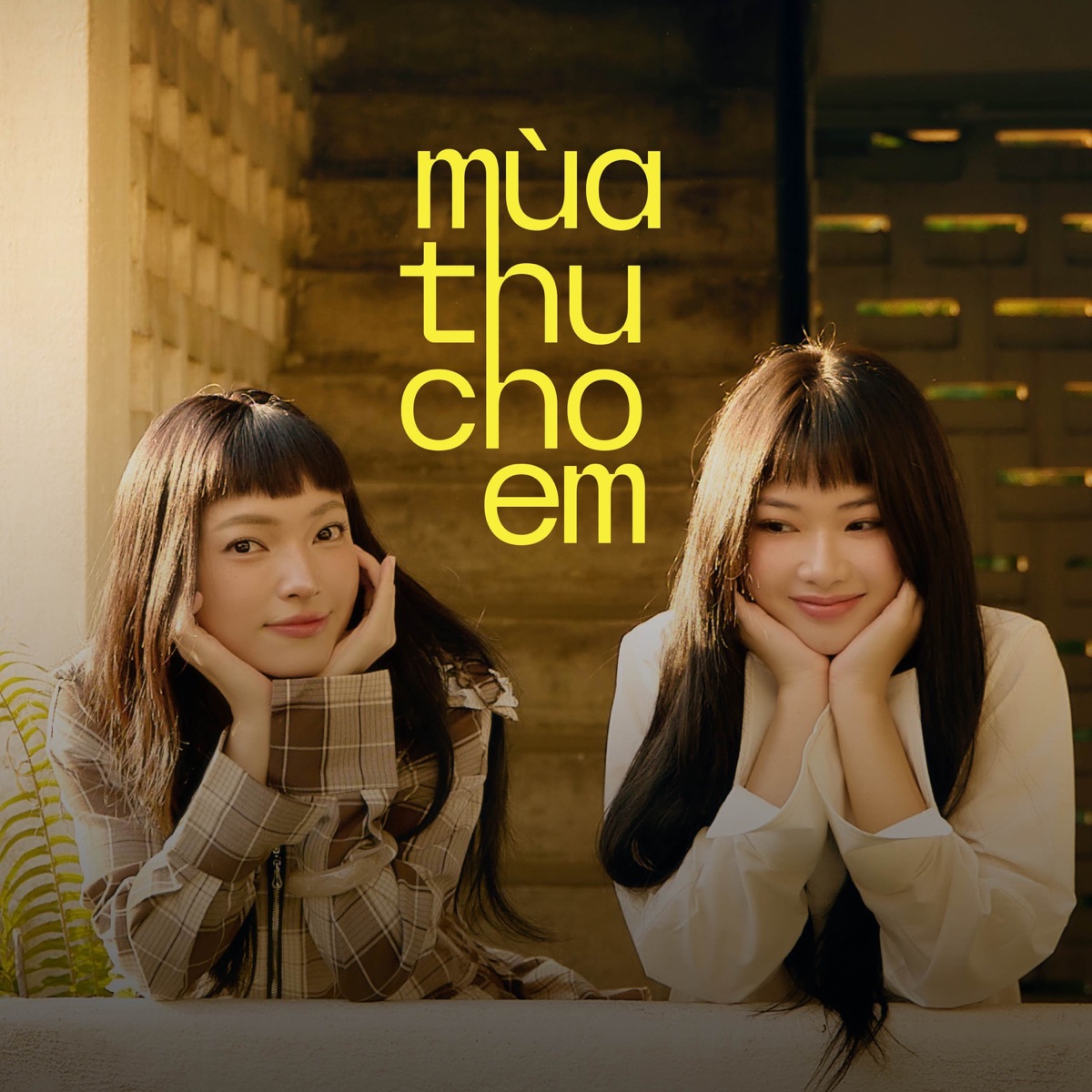 Mùa Thu Cho Em - Single by ZLAB, Châu Bùi & Ánh Sáng AZA album cover