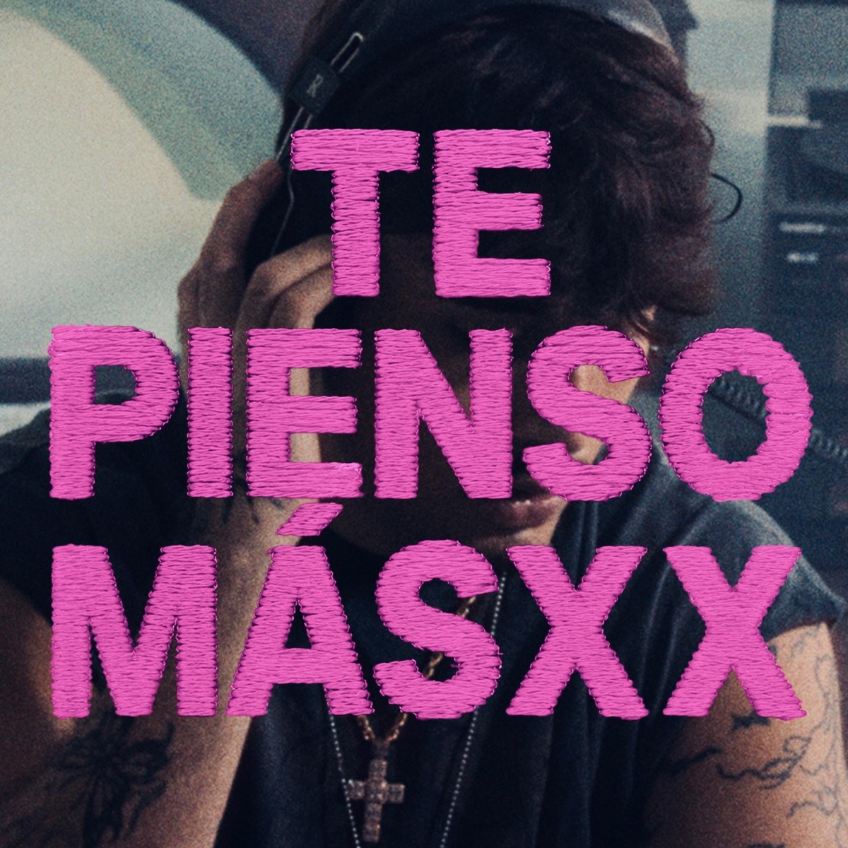 TE PIENSO MASXX - Single by Zaucy album cover