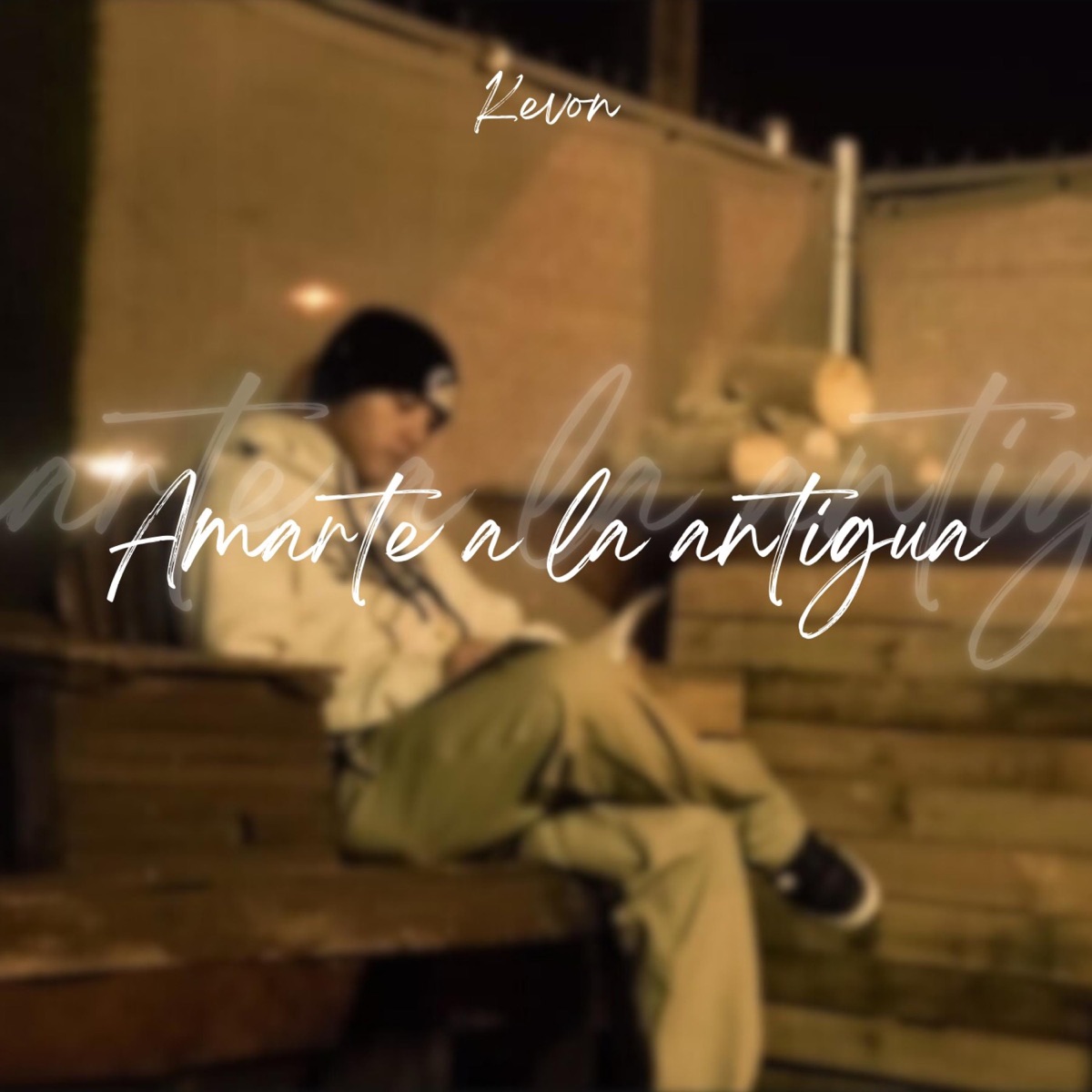 Amarte a la antigua - Single by Kevon album cover