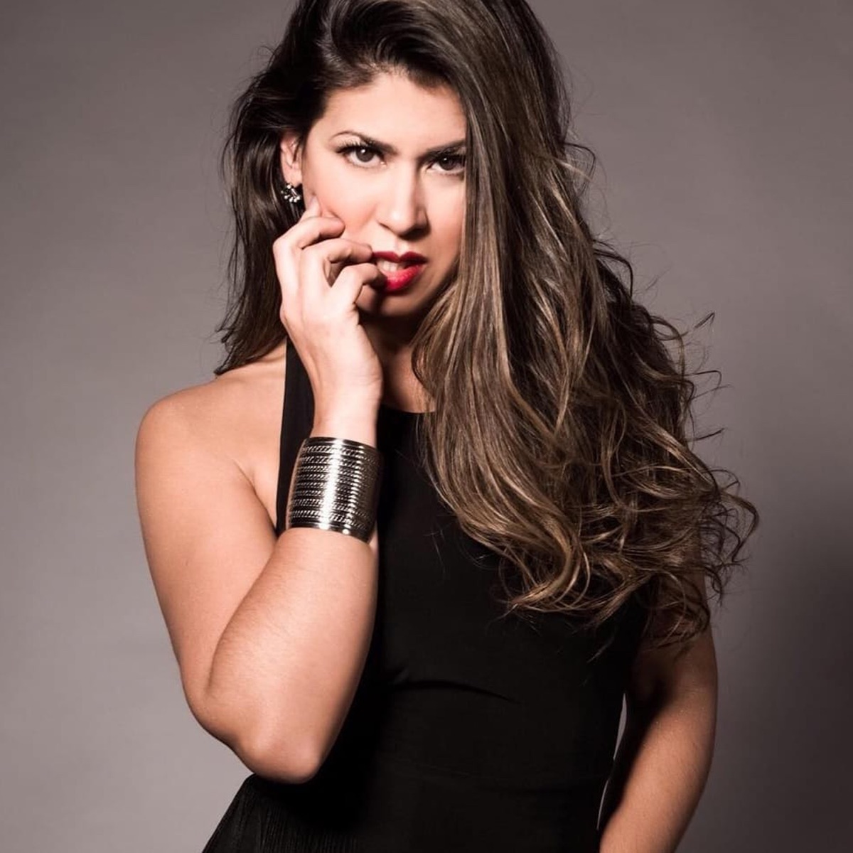Be Delicious (feat. Viví Rodrigues) - Single by Mist album cover