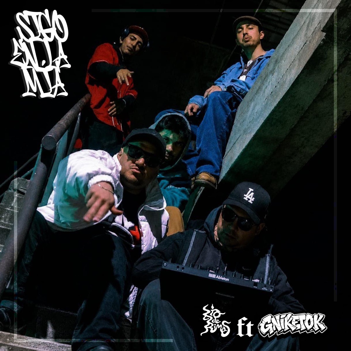 Sigo En La Mía (feat. GNIKETOK & DJ Ztryckone) - Single by Río de Rimas album cover