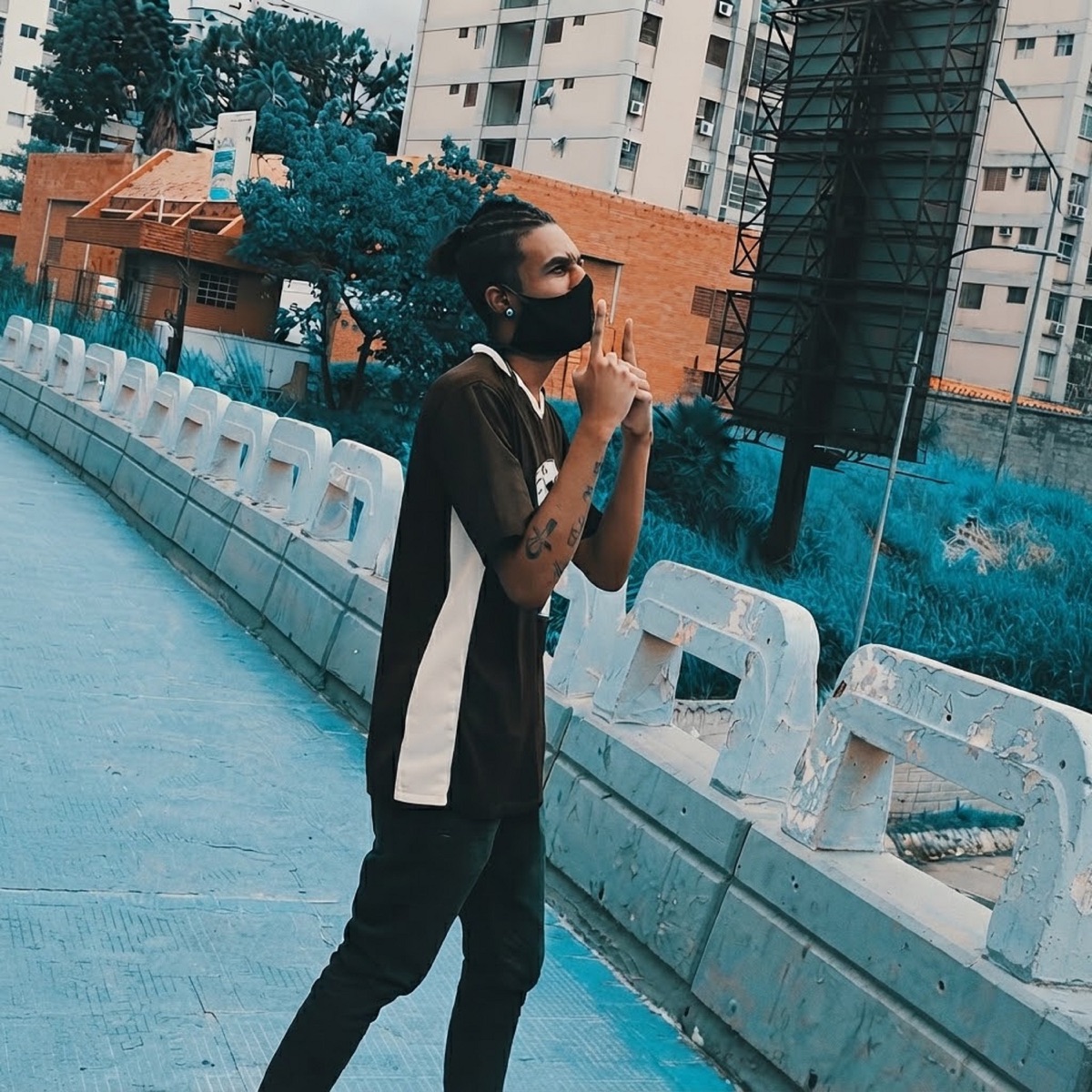 100 - Single by Reny World & Blondies2 album cover