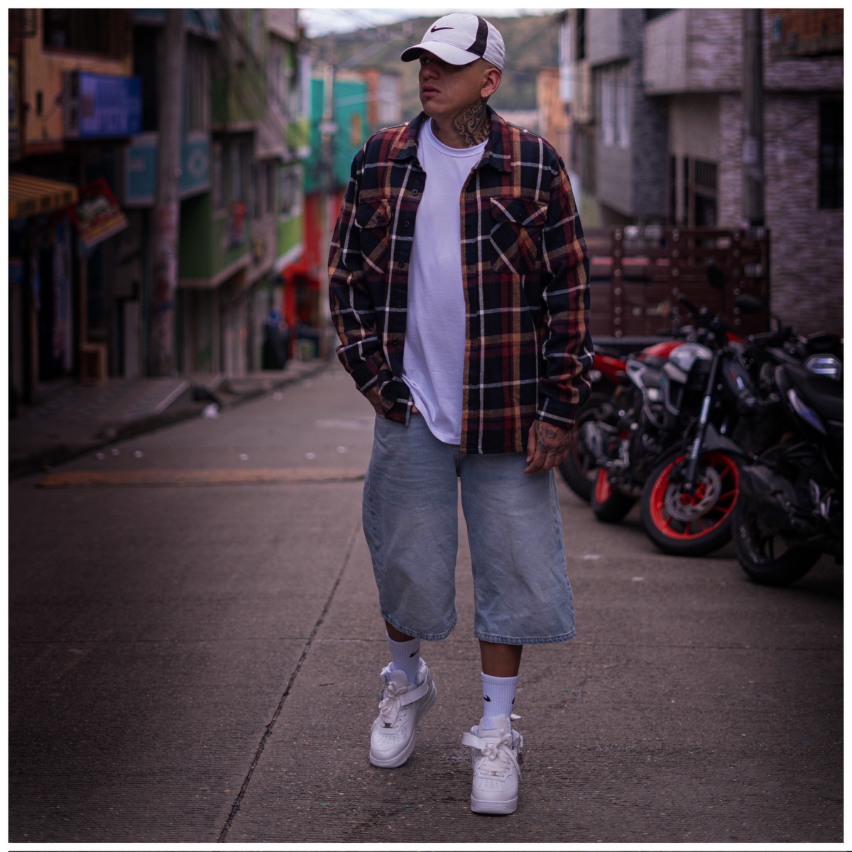 Hoy - Single by SiraWantwo & Sibilino album cover