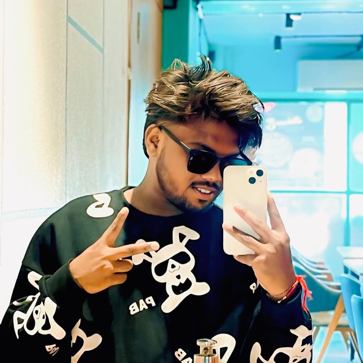 Dilvalo Jv Jamli Fatape Vaat Jovee - Single by Bapu Beats & Jigar Valvi album cover