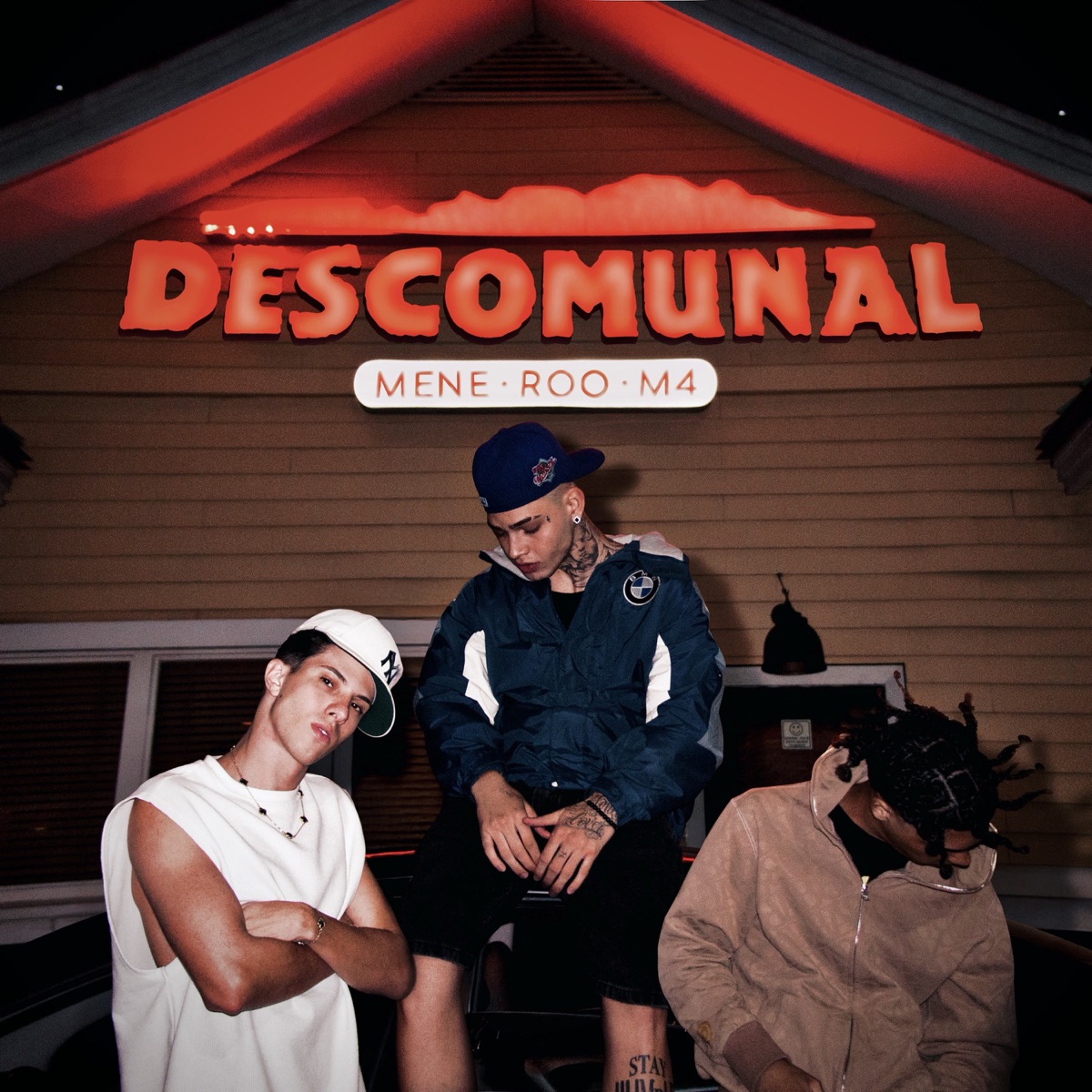 DESCOMUNAL - Single by Mene, Roo777 & Moreir4 album cover