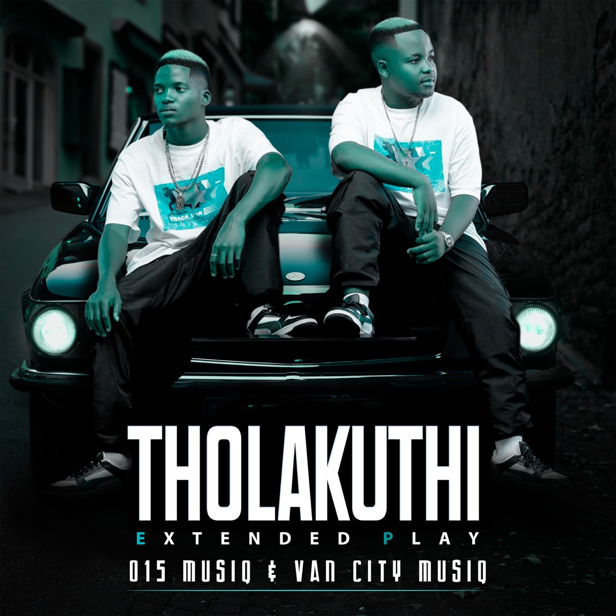 Tholakuthi by 015 MusiQ & Van City MusiQ album cover