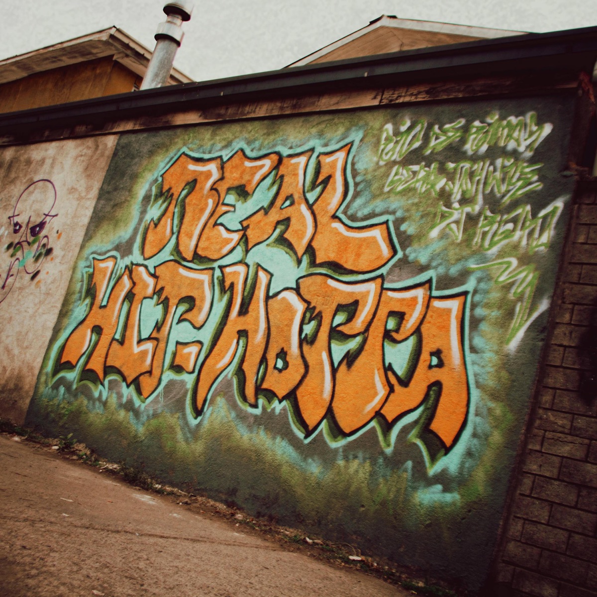 Real Hip Hoppa (feat. Gera Jah Wise & DJ Ropo) - Single by Río de Rimas album cover